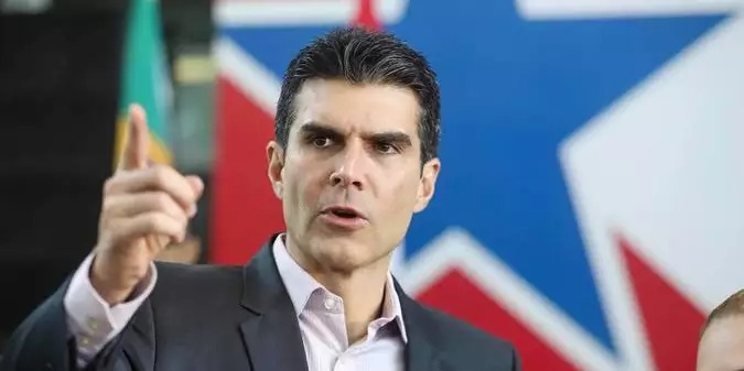 'UM ERRO NÃO JUSTIFICA O OUTRO', DIZ HELDER SOBRE ATAQUE CONTRA VENEZUELA