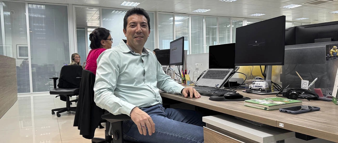 CONHEÇA MAURÍCIO DE LIMA FREITAS, O COLABORADOR QUE SEGUE UMA CARREIRA DE 25 ANOS NA SICREDI ARAXINGU